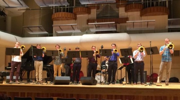 2015-11-27_12-05-59 horn