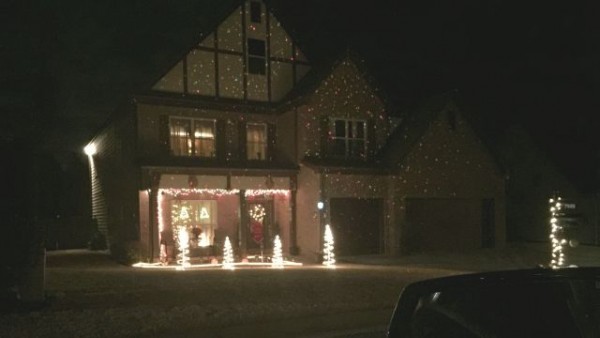 095 Outside-Christmas-lights-featured