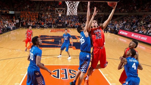 Tyler Harris (12). Kentucky vs Auburn in Auburn, Ala. on Saturday, Jan. 16, 2016. Zach Bland/Auburn Athletics