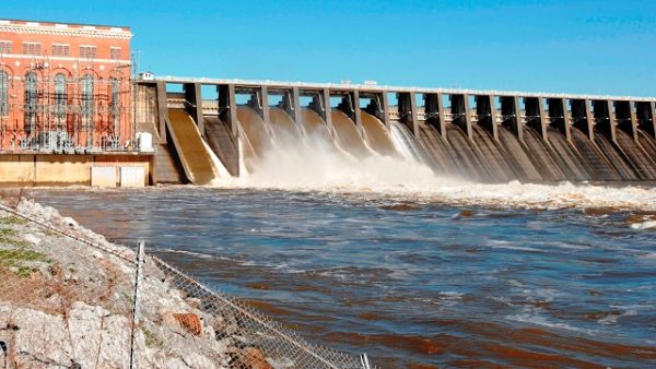 100 LayDamFeature