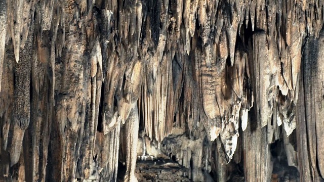 Alabama Legacy Moment: Desoto Caverns