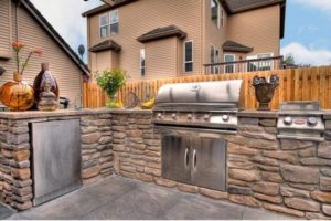 Tips To Design Your Dream Outdoor Kitchen