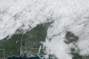 Midday Nowcast: Sunny South, Cloudy North