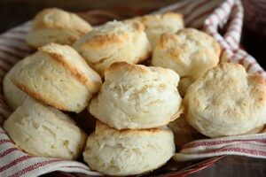 Recipe: Easy Buttermilk Biscuits