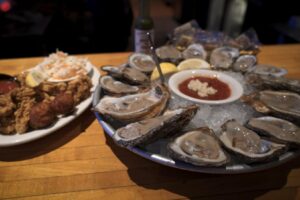Alabama NewsCenter — ‘Fried, stewed or nude’ oysters at Wintzell’s are among 100 Dishes to Eat in Alabama