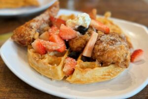 The Alabama News Center — Yo’ Mama’s brings new soul to food in historic Birmingham, Alabama, district